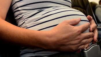 Las embarazadas pueden volar por