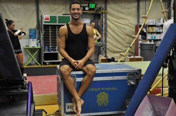 El brasileño Gabriel Machado, acróbata