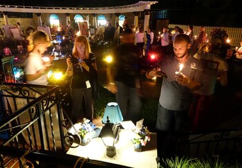 Los fans durante la vigilia