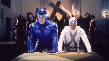 Patrick Warburton, quien interpretó a The