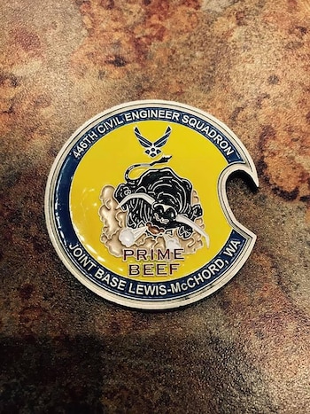 El distintivo que muestra el