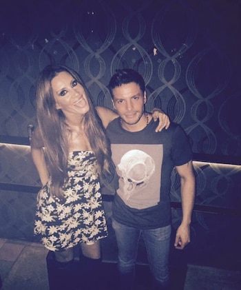 Natacha Jaitt y su hermano,