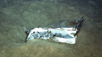 Restos de la nave, fotografiadas