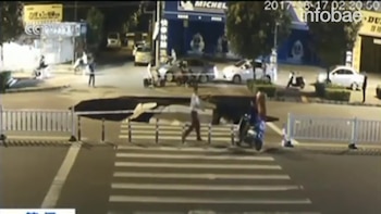 El motociclista salió rápidamente