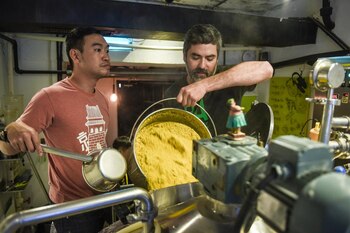 Kristian Li y Alex Ackers