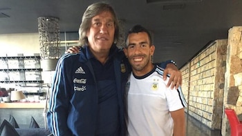 Donato Villani junto a Carlos