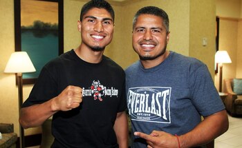 Los hermanos Mikey y Robert García