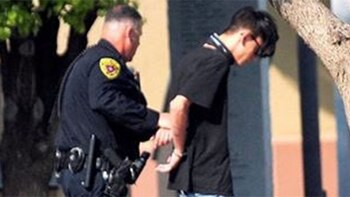 Así se llevaban detenido al