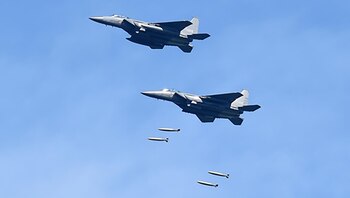 Cuatro cazas F-15K de la fuerza aérea de Corea del Sur durante un ejercicio militar (Reuters)