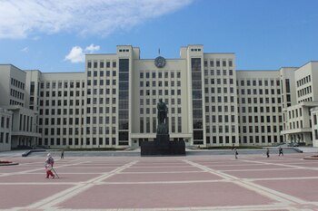 Parlamento bielorruso, ex edificio del