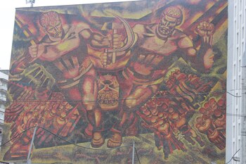 Mural soviético en las calles