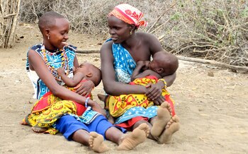 Mujeres keniatas de la tribu