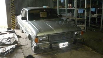 También se subastará un Falcon