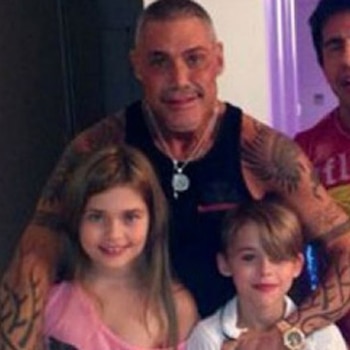 Ricardo Fort junto a sus