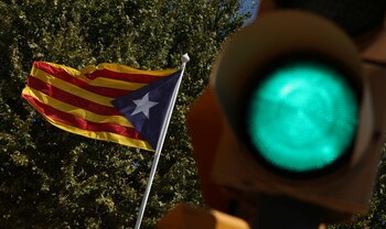 Una estelada (bandera separatista catalana),