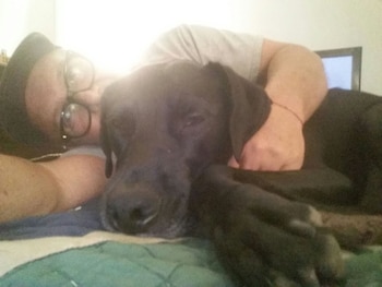 Esteban Villarreal y su perro