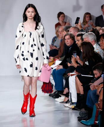 El artista reversionó ‘elementos de