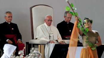 El popa Francisco participó de