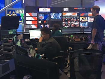 Decenas de personas repartidas a