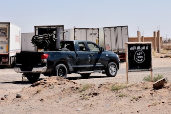 Fuerzas del régimen sirio avanzando