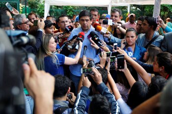 Carlos Ocariz, alcalde del distrito