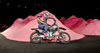 La encargada de abrirlo fue