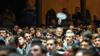 Se subastaron artículos que fueron incautados en la Aduana (Télam)