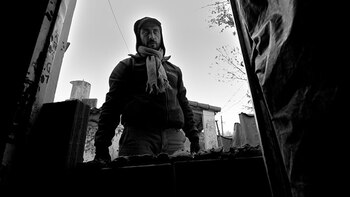 Luciano Cáceres en “Corralón”