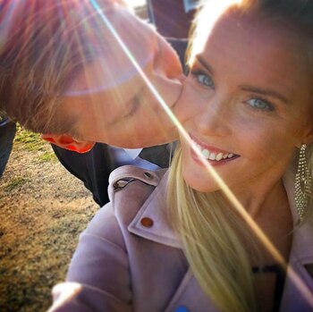 Alexandra Larsson y su novio