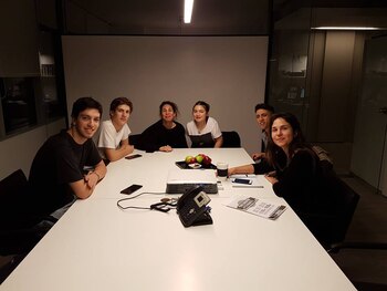 Reunidos escuchando las necesidades de