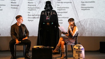 Darth Vader y R2D2 en
