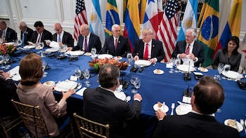 Trump, durante la cena con