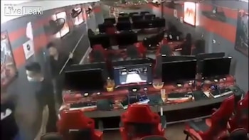 La víctima salió del establecimiento con el rostro severamente cortado