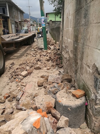 Una pared lateral del convento