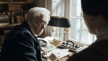 Jonathan Pryce recientemente interpretó a