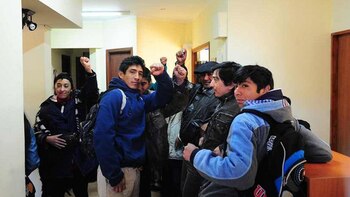 Mapuches tomaron durante cuatro horas el juzgado de Esquel
