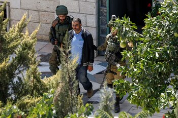 Las autoridades detuvieron al hermano