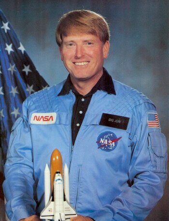 Jon McBride, jefe de astronautas