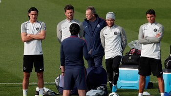 Cavani y Neymar, divididos por