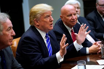 El mandatario, reunido con congresistas