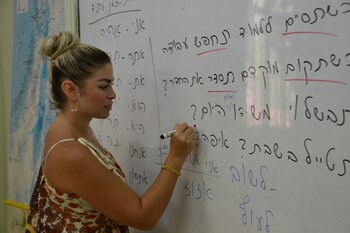 Marilyn Annicchiarico toma clases intensivas