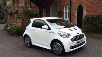 El mini Aston Martin se