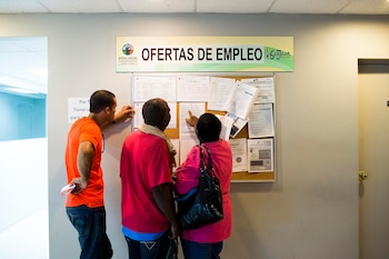 Con una deuda de USD