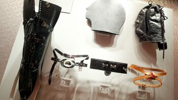 Objetos de placer expuestos en