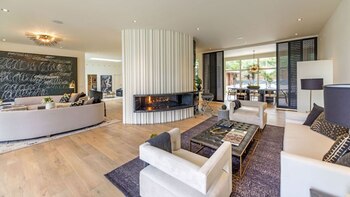 El living de la mansión