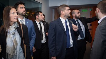 Los políticos y empresarios recorrieron la redacción de Infobae