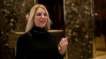 Pam Bondi, fiscal general de