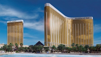 El Mandalay Bay Resort &