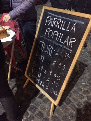 Parrilla popular en el barrio