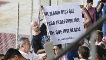 Una de las pancartas de